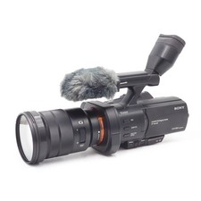 Sony Handycam NEX-VG900 w