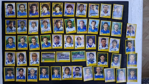 Figurine azzurri con - con, ip,