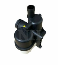 0261222022 Aston Martin pompa