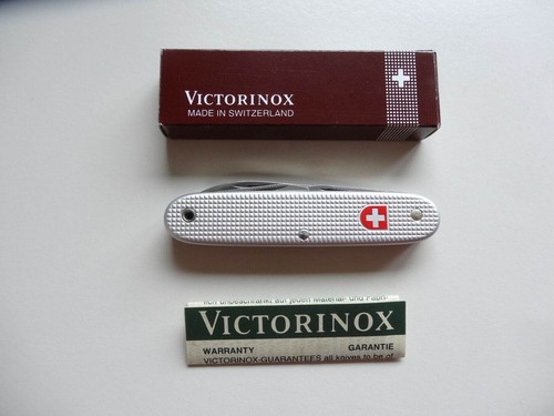 Coltello militare svizzero