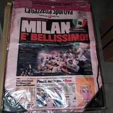 SACCA ZAINO 50X35 CM PRIMA PAGINA GAZZETTA MILAN CAMPIONE D'ITALIA 2011 SCUDETTO
