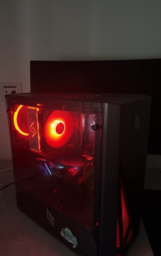 Computer gaming studio - gaming/studio, +