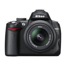 Nikon D5000 DSLR Kit