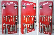 Espositore artigianale legno massello + 14 cavatappi CocaCola unico come da foto