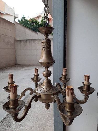 Vecchio lampadario ottone - vecchio,