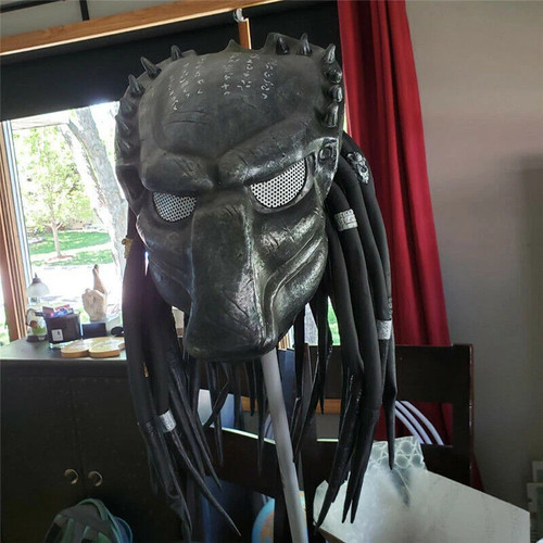 Casco maschera predatore