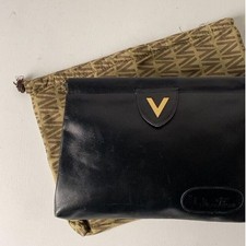 Pochette in materiale pelle