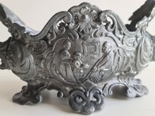 Elegante centrotavola in metallo dei primi del 900