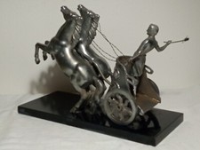 Biga in metallo trainata da due cavalli con auriga - Anni '30