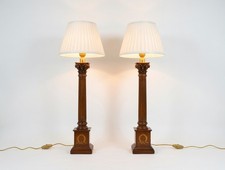 Lampade a colonna in legno -
