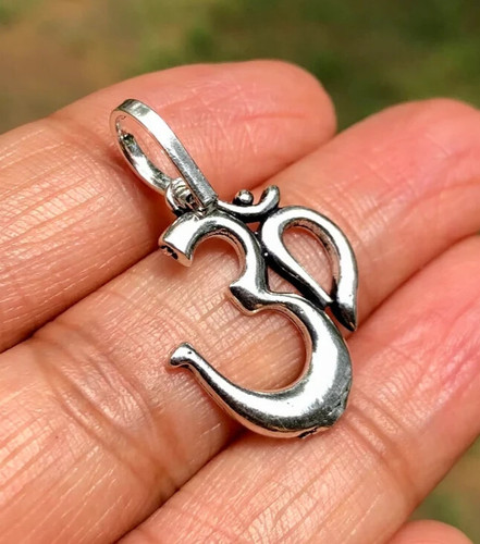 Ciondolo aum religioso - aum, om