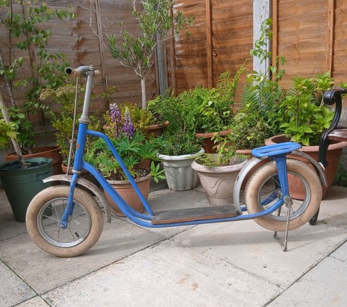 Vintage kids scooter - scooter, "junior"