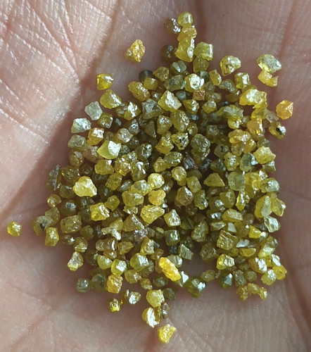 Diamante grezzo naturale sfuso