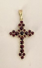 Ciondolo Croce in argento 925 placcato oro Granato