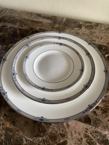 Wedgwood amherst platinum bone - amherst,