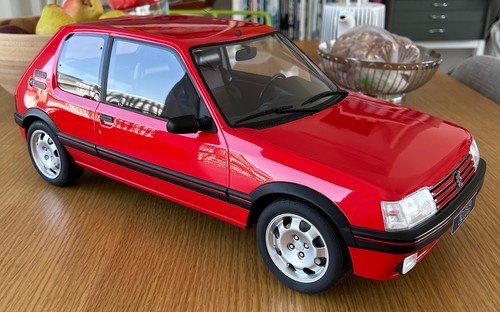 Peugeot 205 gti - 1/8,