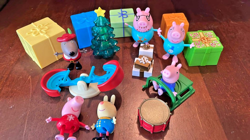 Peppa pig holiday - pig,