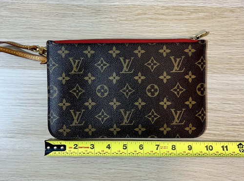Pochette louis vuitton mai - vuitton,