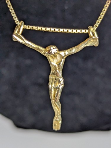 Ciondolo ciondolo religioso