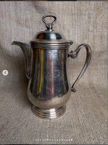 Elegante caffettiera - un'elegante,
