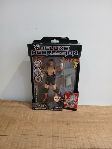 Wwe wrestling figure deluxe - wwe,