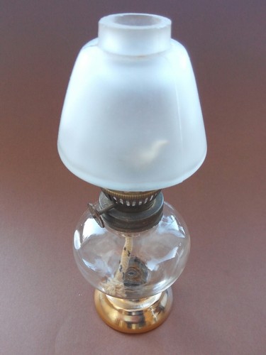 Lume petrolio antico - a,