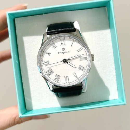 Orologio classico antico uomo