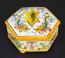 Scatola in ceramica /