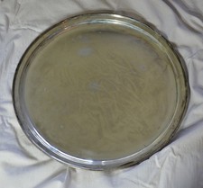 VECCHIO VASSOIO TONDO IN