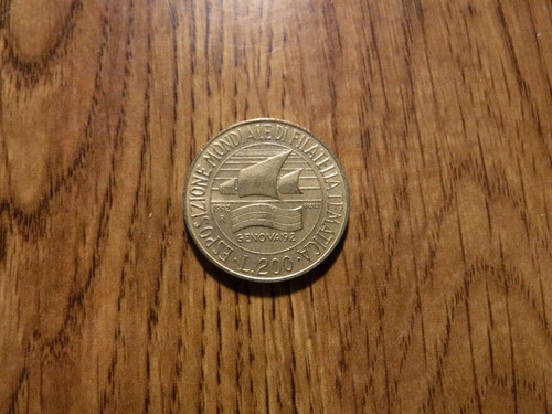 Italy 200 lire - italy,