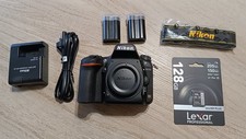 NIKON D750 CORPO CON ACCESSORI