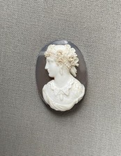 Camée sur agate profil de - sur,
