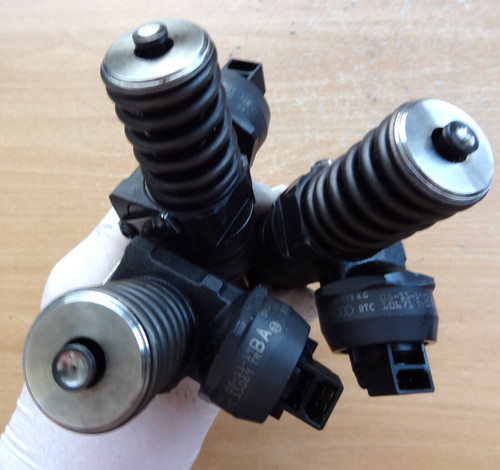 Iniettore audi 038130073 ag - vw,
