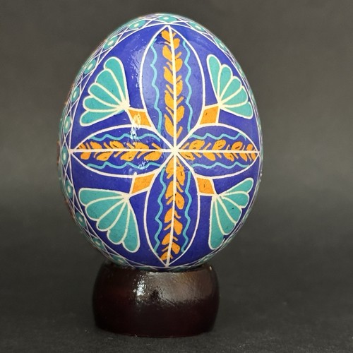 Vero pysanky ucraino - pysanky, pollo