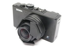 Fotocamera digitale compatta