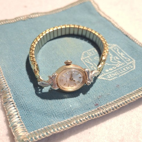 Woman bulova 10k white - 10k,