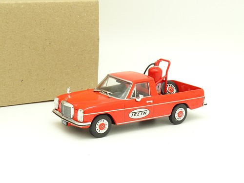 Ixo mercedes 220 d - 1/43,