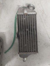 Radiatore destro originale HM