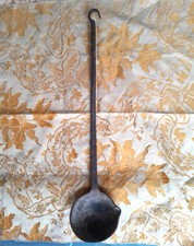 Antico crogiolo in ferro battuto fonderia metalli, lunghezza cm.55 Arezzo