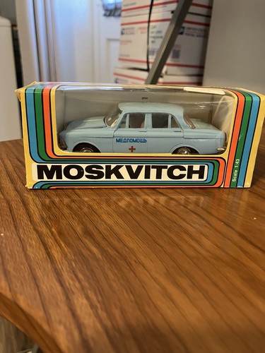 Auto medica russa sovietica