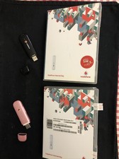 2 Chiavette Penne usb Vodafone Internet + Cubo WebD7AB Rete TRE  WI-FI (SSID)