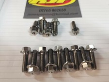 Kit bulloni coprivalvola