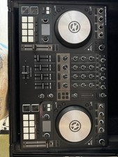 Controller DJ Traktor Kontrol S4 MK3+ Valigia Rigida UDG