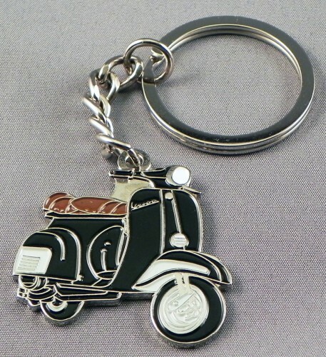 Vespa scooter keyring black - keyring.,