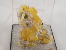 Good cystalised sulpur - good,