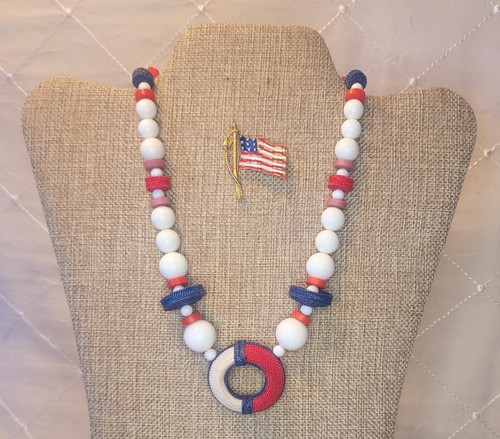 Collana perle vintage rosso