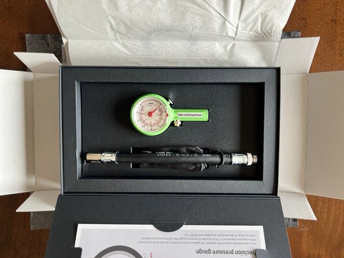 Manometro pressione gomme - pressione,