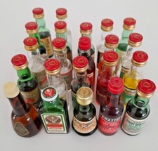 Lotto 22 Bottigliette Liquori Mignon Mini vintage da collezione