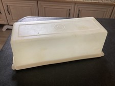 Vecchio contenitore vintage