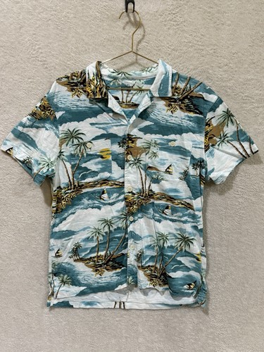 Crew verde hawaiano con - j.,